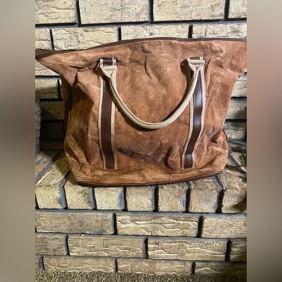 Brown corduroy overnight bag - Picture 4 of 9